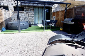 N10 Maison T2 climatisé avec jacuzzi privé